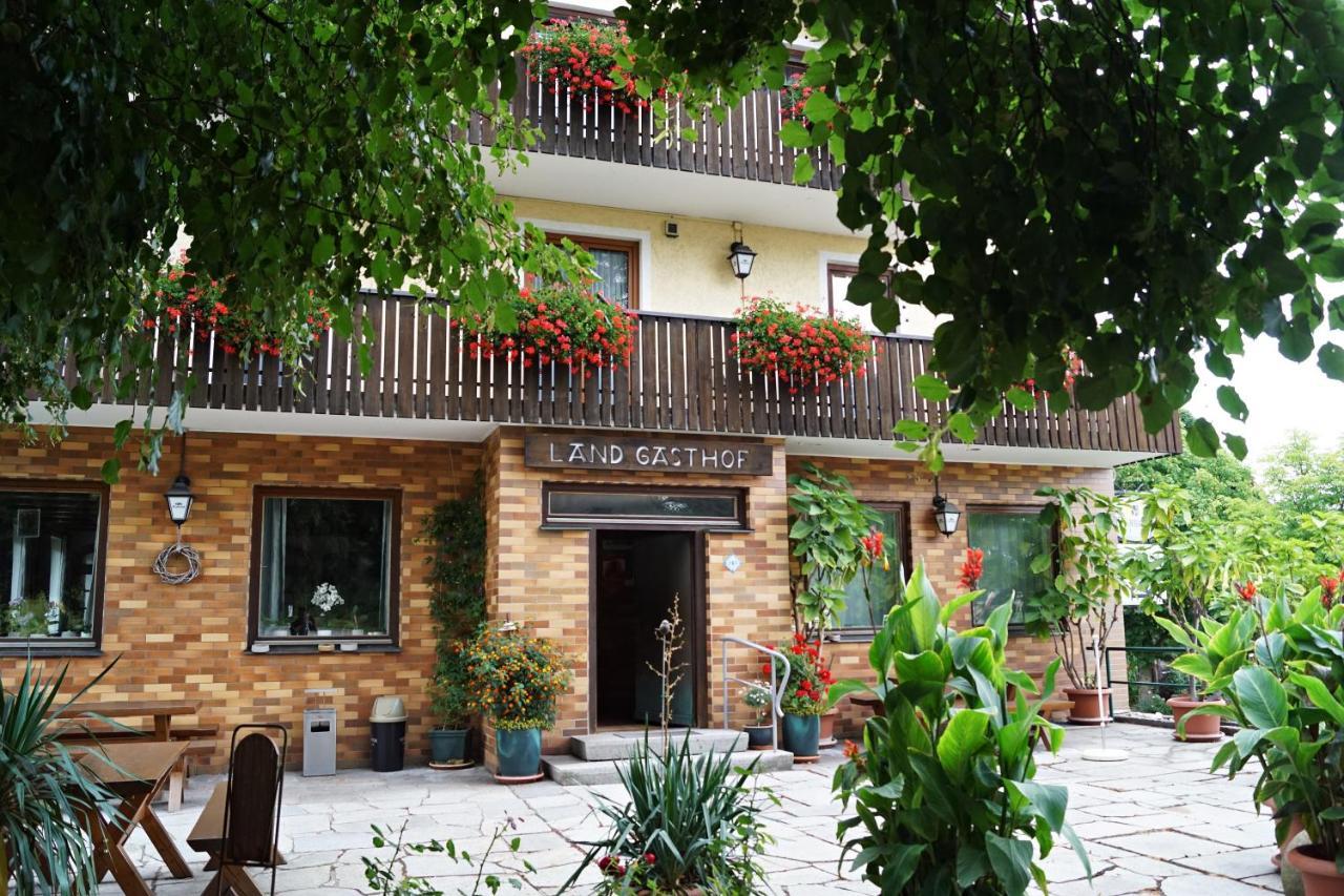 Hotel-Landgasthof Henghuber Roetz Exterior photo